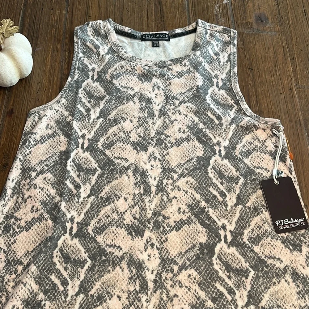 𝅺PJ Salvage Animal Instincts tank in‎ Blush NWT